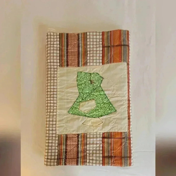 Vintage  Handmade Quilt Blanket - Picture 5 of 15